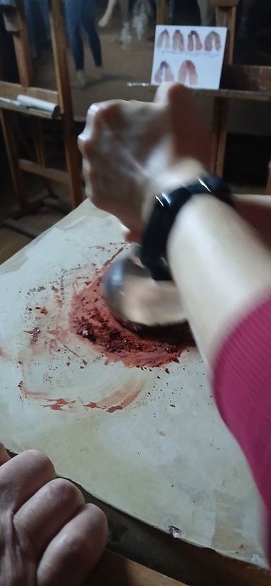 Grinding the pigment 